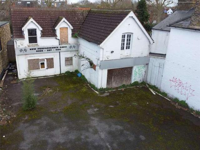 Property for sale in Kew, Greater London