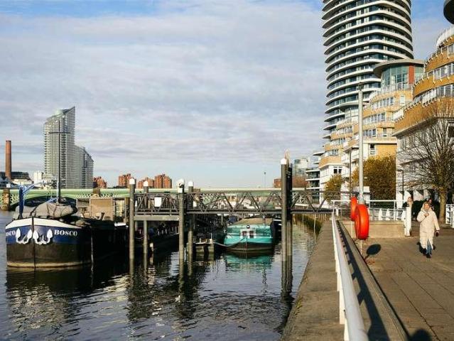 Property for sale in Battersea, Greater London