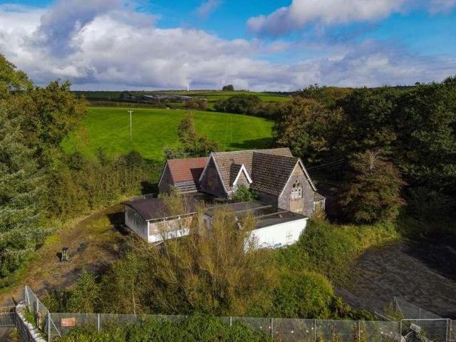 Property for sale in Eglwyscummin, Pendine