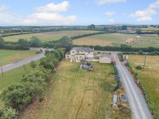 Property for sale in Crookhill, Worcestershire