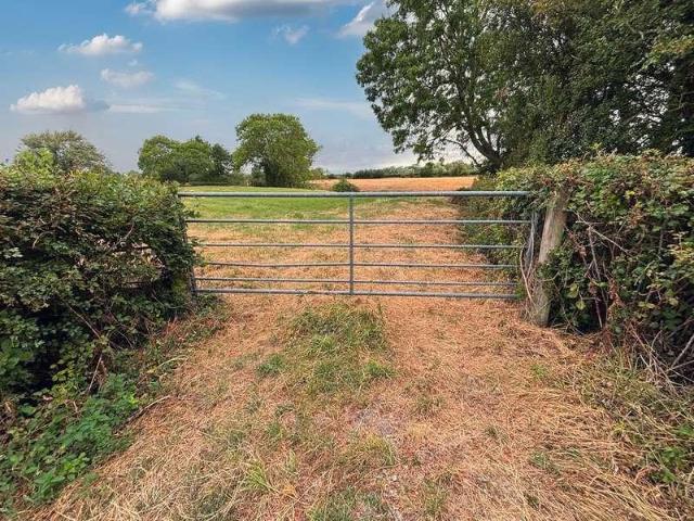 Property for sale in Burtle, Somerset