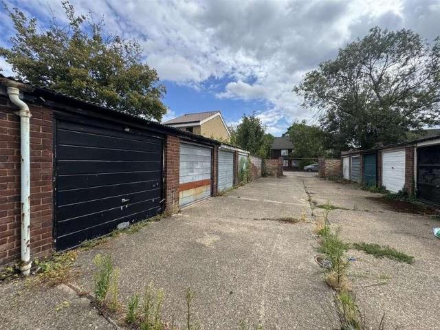 Property for sale in Ponders End, Greater London