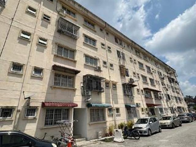 Apartment for sale in Kajang, Langat