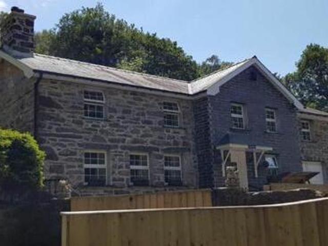 House for sale in Blaenau Ffestiniog, Wales