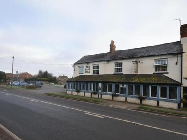 House for sale in Dines Green, Worcestershire