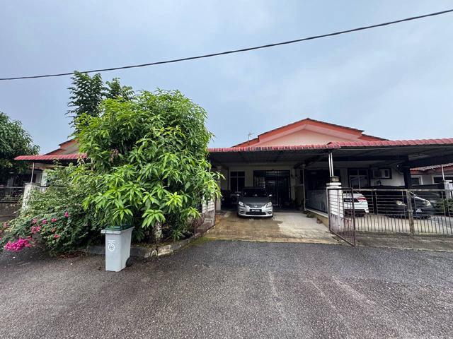 Terraced House for sale in Kluang