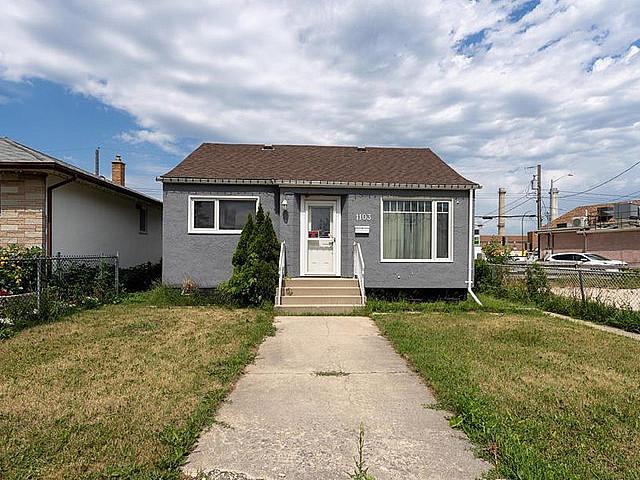 House for sale in East St. Paul, Manitoba
