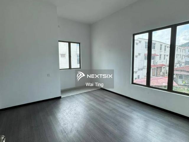 Residential House for sale in Sibu Laut