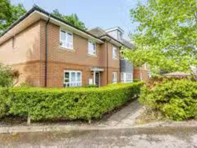 Apartment for rent in Heol-las, Surrey