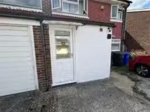 House for rent in Blackwater and Hawley, Hart