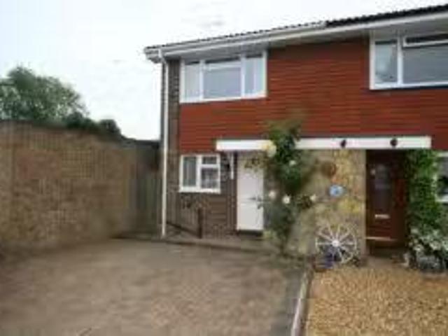 Apartment for rent in Westborough, Surrey