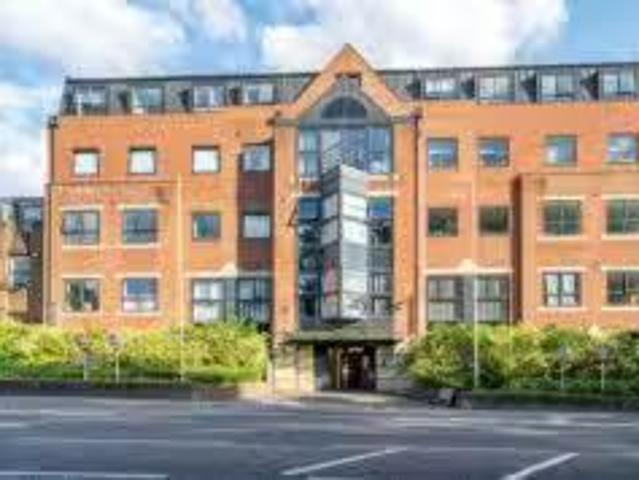 Apartment for rent in Heol-las, Surrey
