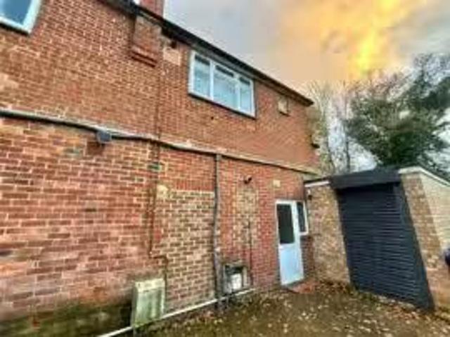 Apartment for rent in Croespenmaen, Wales