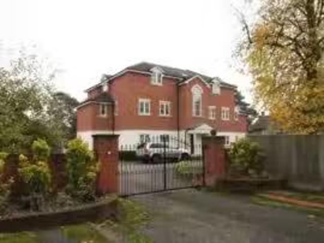 Apartment for rent in Dettingen Park, Heol-las