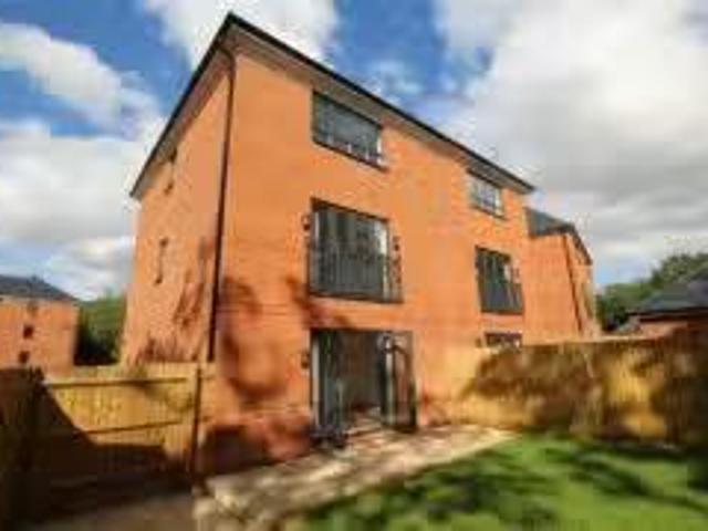 House for rent in Gun Hill Park, Aldershot