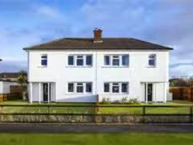 House for rent in Dettingen Park, Heol-las