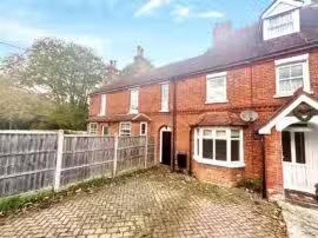 Apartment for rent in Hart, Hampshire