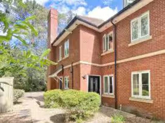 Apartment for rent in Heol-las, Surrey