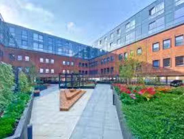 Apartment for rent in Heol-las, Surrey