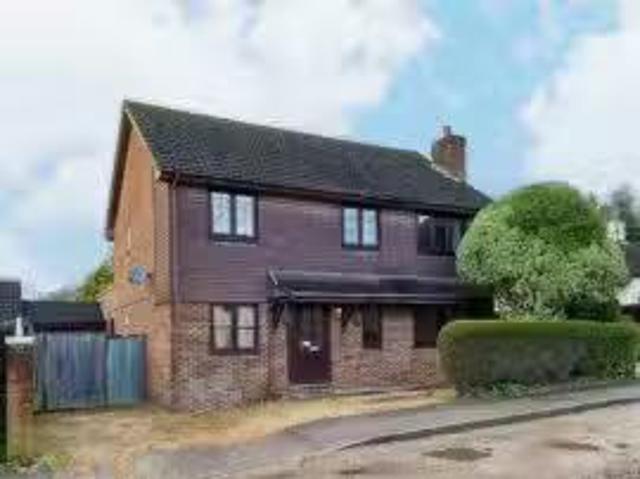 House for rent in Wyke, Westborough
