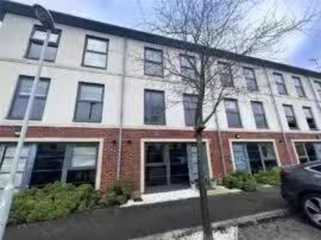 House for rent in Farnborough Business Park, Rushmoor