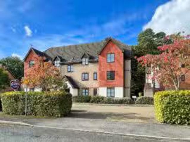 Apartment for rent in Fleet, Hart