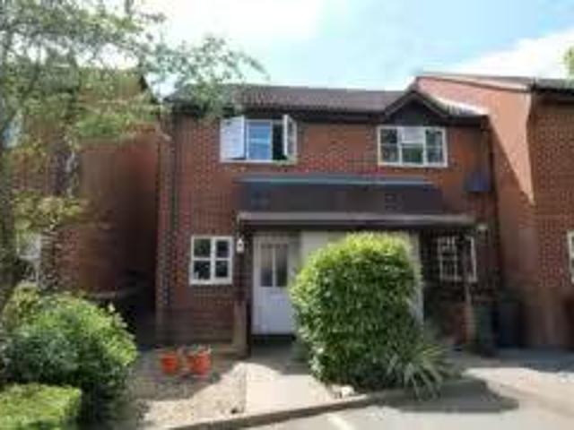 Apartment for rent in Westborough, Surrey