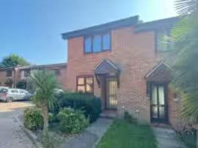 Apartment for rent in Westborough, Surrey