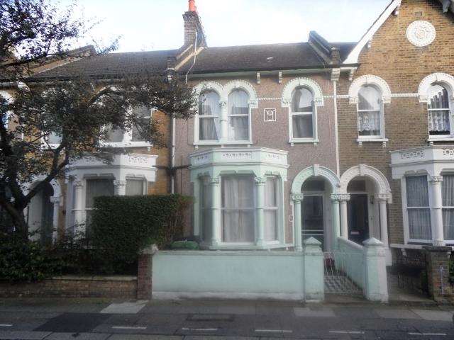 House for rent in London Borough of Lewisham, Ladywell