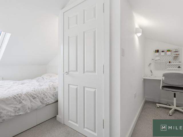 House for rent in London Borough of Ealing, Park Royal