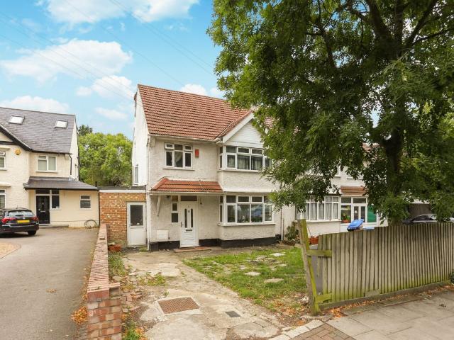 House for rent in London Borough of Brent, Greater London