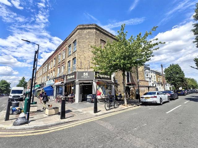 Apartment for rent in Clapton, Greater London