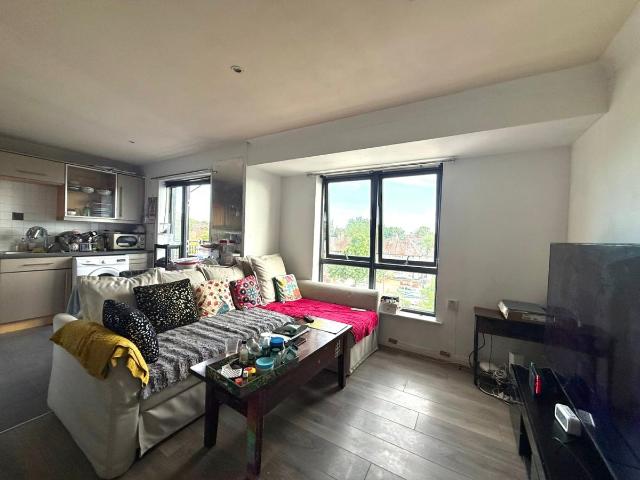 Apartment for rent in Sudbury, Greater London