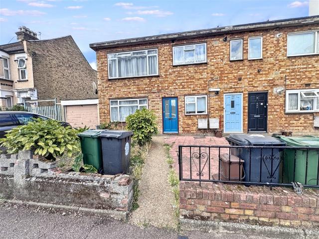 Apartment for rent in Leyton, Greater London