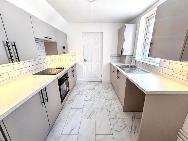 House for rent in Plashet, Greater London