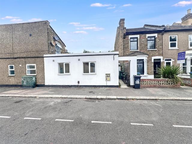 Apartment for rent in Forest Gate, Greater London