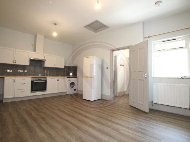 Apartment for rent in Stroud Green, Greater London