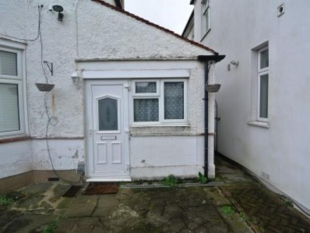 Studio for rent in Lower Sydenham, Greater London