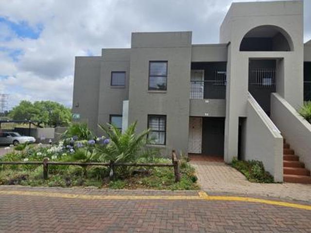 Townhouse for sale in Edenvale