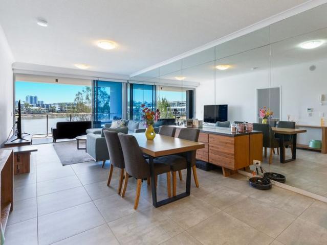 Apartment for rent in Varsity Lakes, Gold Coast City