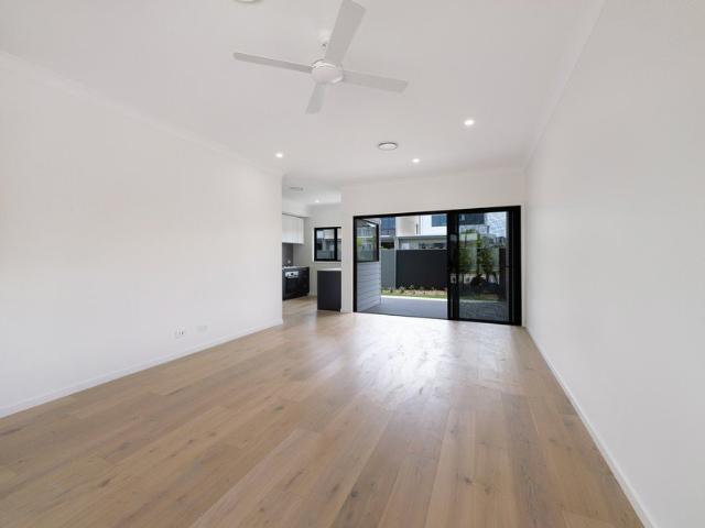 Townhouse for rent in Fernbrook, Queensland