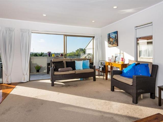 House for rent in Whangaparaoa