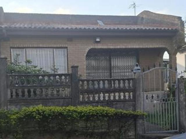 House for sale in Chatsworth, eThekwini Metropolitan Municipality