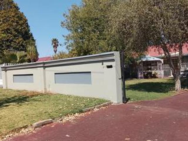 House for sale in Mohlakeng, Gauteng