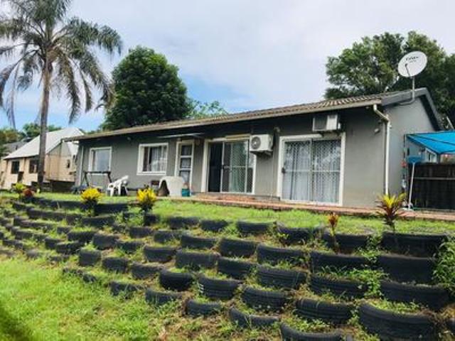 House for sale in Queensburgh, Kwazulu-natal