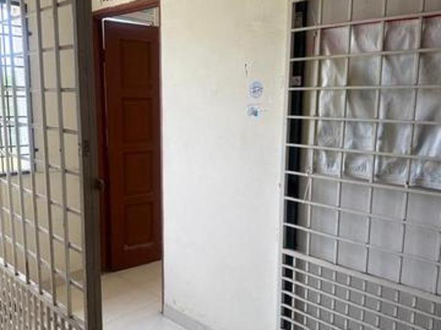 Flat for sale in Petaling, Alam Impian