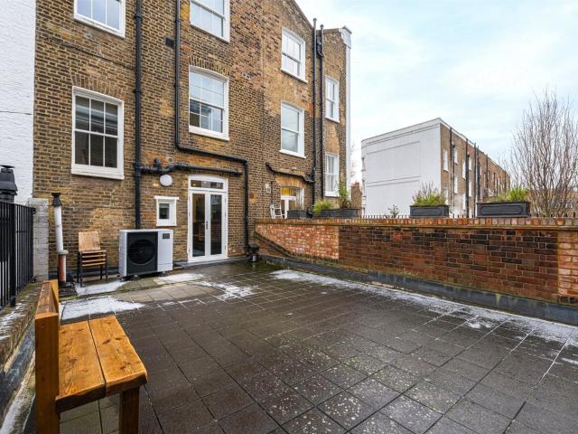 Studio for rent in Clapham, Greater London