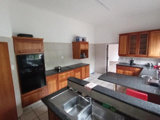 House for rent in Waterkloof, Gauteng