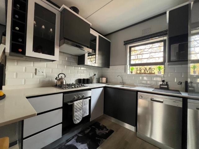 Apartment for rent in Waterkloof, Gauteng