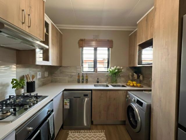 Apartment for rent in Waterkloof, Gauteng